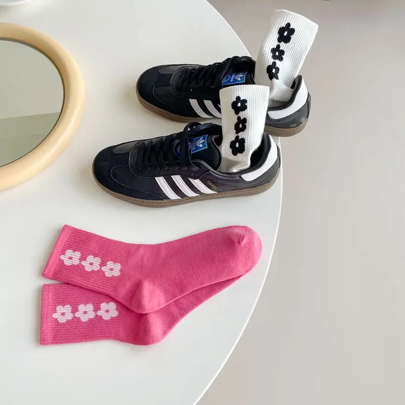 Veľkoobchod Najnovšie kórejský Hyun Ya Feng Malé Kvetinové Stredné Trubice Ponožky, Doplnky, Módne pánske a dámske Pár Ponožky Manufactur - 4